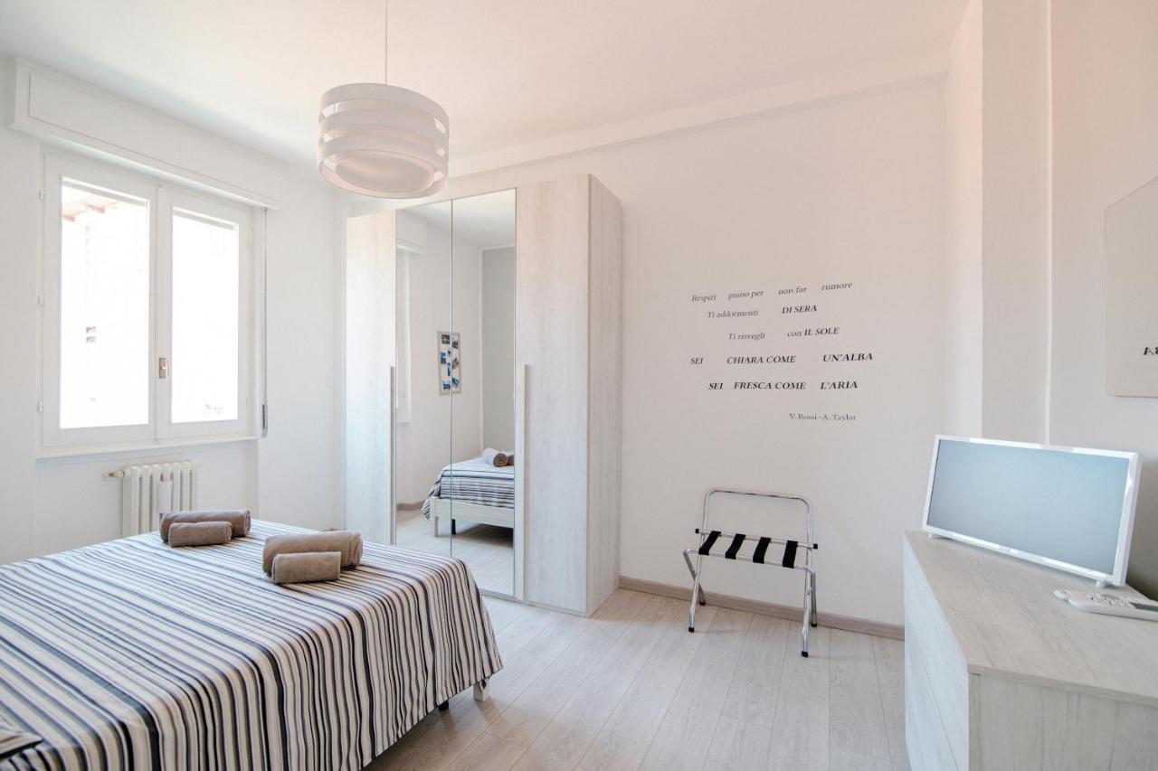 Bright Home - The House Of Travelers Комо Экстерьер фото